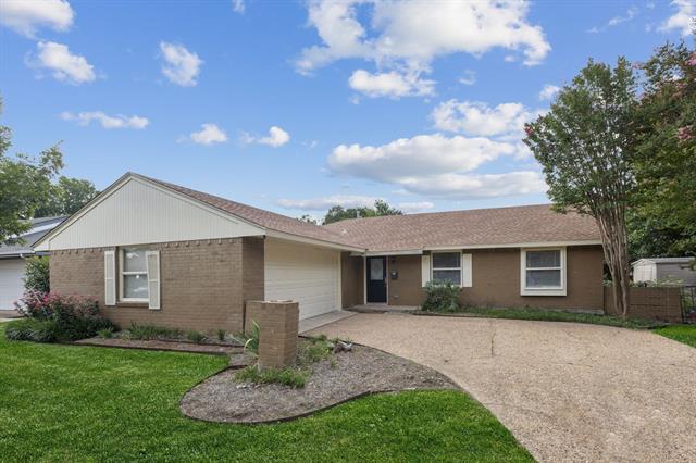 Photo - 918 Sleepy Hollow Dr