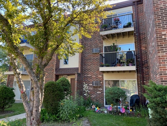 Building Photo - 436 Pleasant Run Dr Unit F