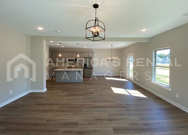 Photo - Home for Rent in Jasper, AL!!! Available to View Now!!!