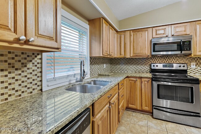 Photo - 1000 Melhollin Dr