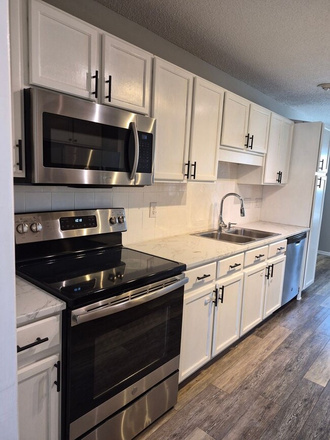 Photo - NEW LISTING!!!!!