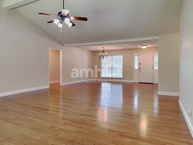 Photo - 721 Mize Farm Ct