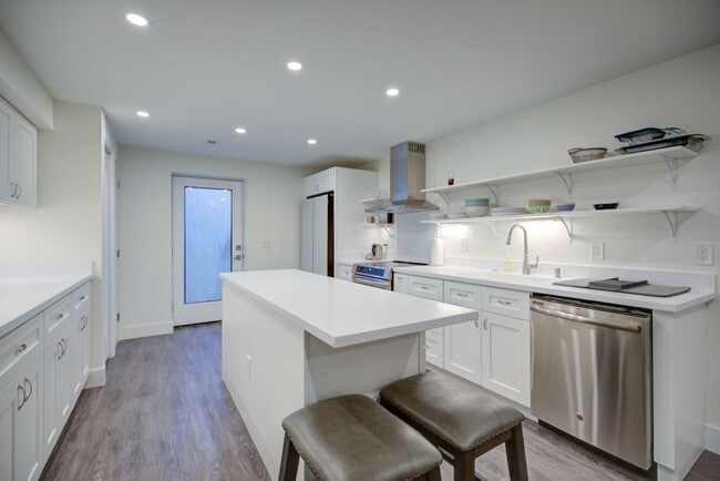 Photo - Single Apartment (brand new)