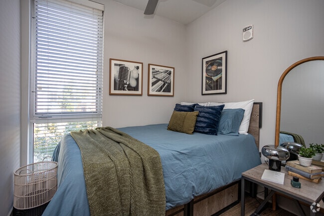 4BR, 4BA - 1,181SF - Bedroom 1