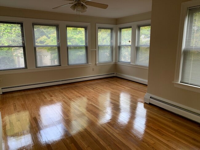 Bedroom #1 pic1 - 205 Standish Ave Unit 1
