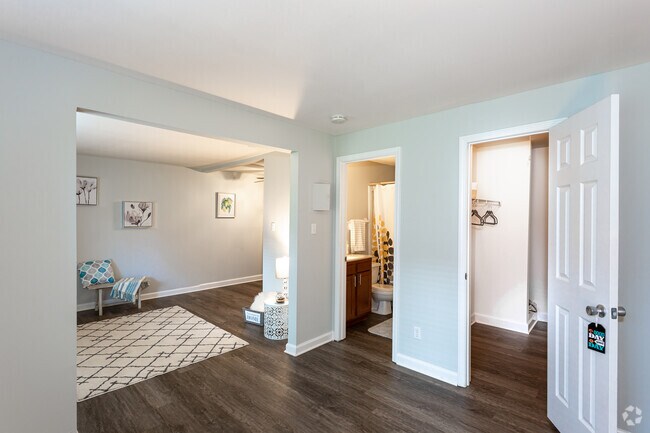 Studio - 486 SF