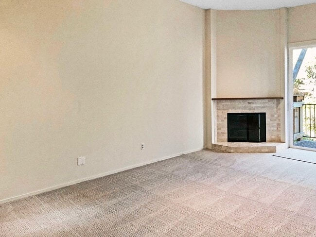 Photo - 532 Seaver Dr