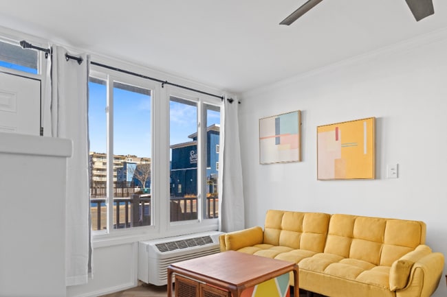 Photo - 7 45th St Unit 107