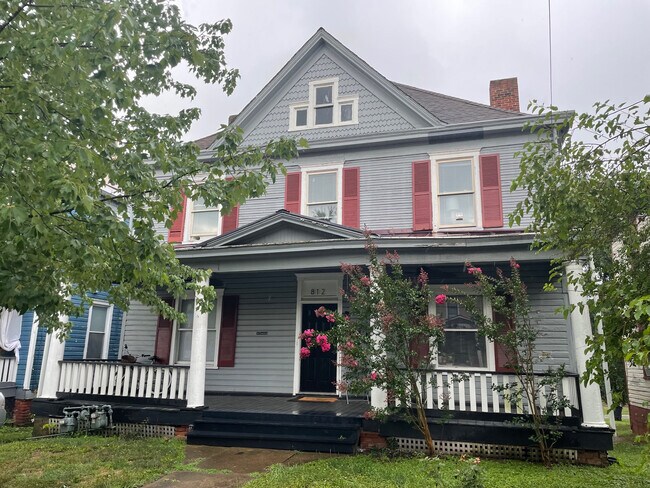 Photo - 812 Marshall Ave SW Unit Apartment A