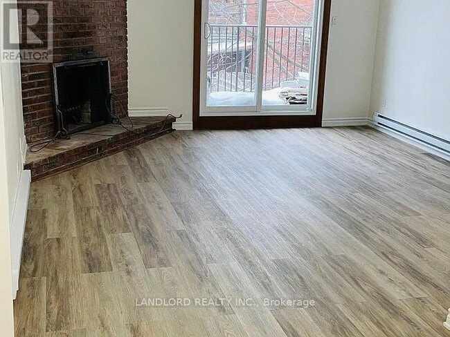 Photo - 73 Roncesvalles Ave Unit 2