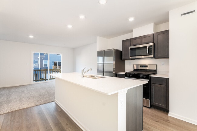 Photo - 1059 Briar Gln Ct