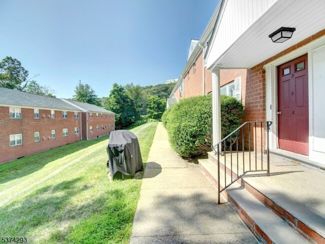 Building Photo - 2467 NJ-10 Rental