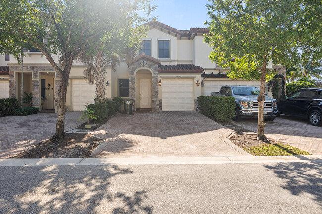 Photo - 4002 Allerdale Pl Townhome