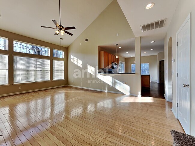 Photo - 110 Pristine Ct