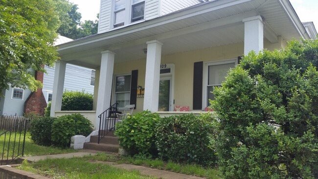 Building Photo - 809 Bay Ridge Ave Unit 3