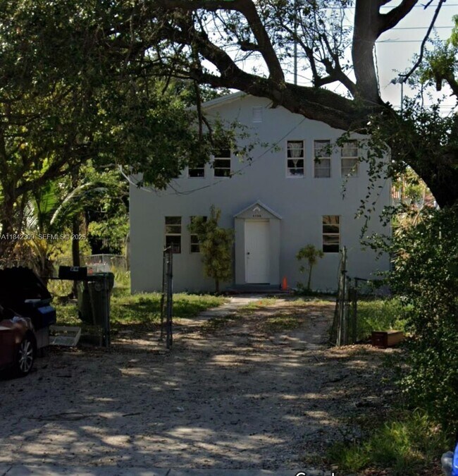 Building Photo - 6326 NW 4th Ave Unit 1