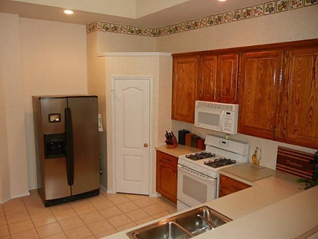 Photo - 1606 Mapleleaf Falls Dr