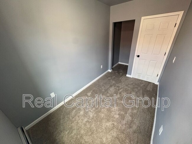 44 Alexander St Unit 2