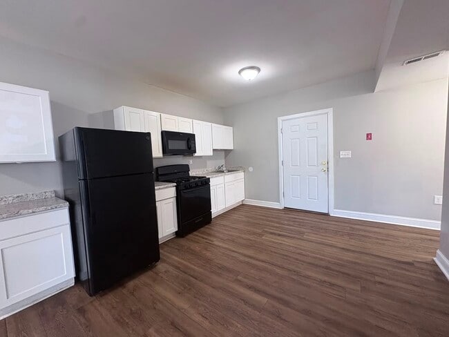 Building Photo - 151 Saltonstall Ave Unit 2