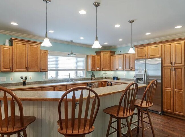 73 Main St Unit 1