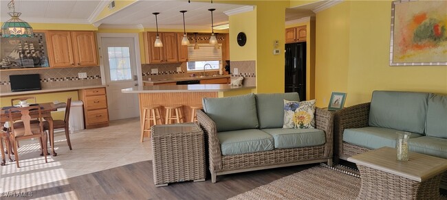 Photo - 4700 Tahiti Dr