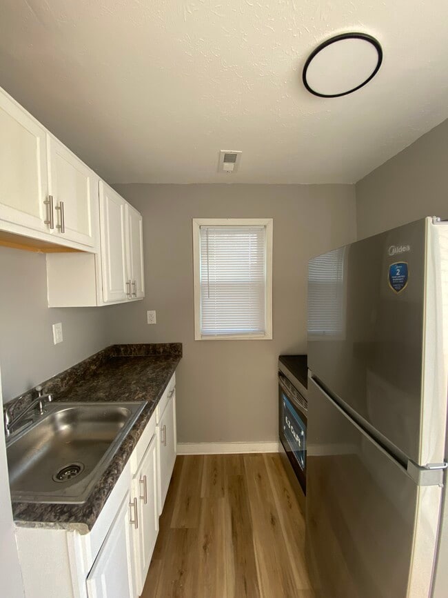 Photo - 2505 Griffiths Ave Unit 1