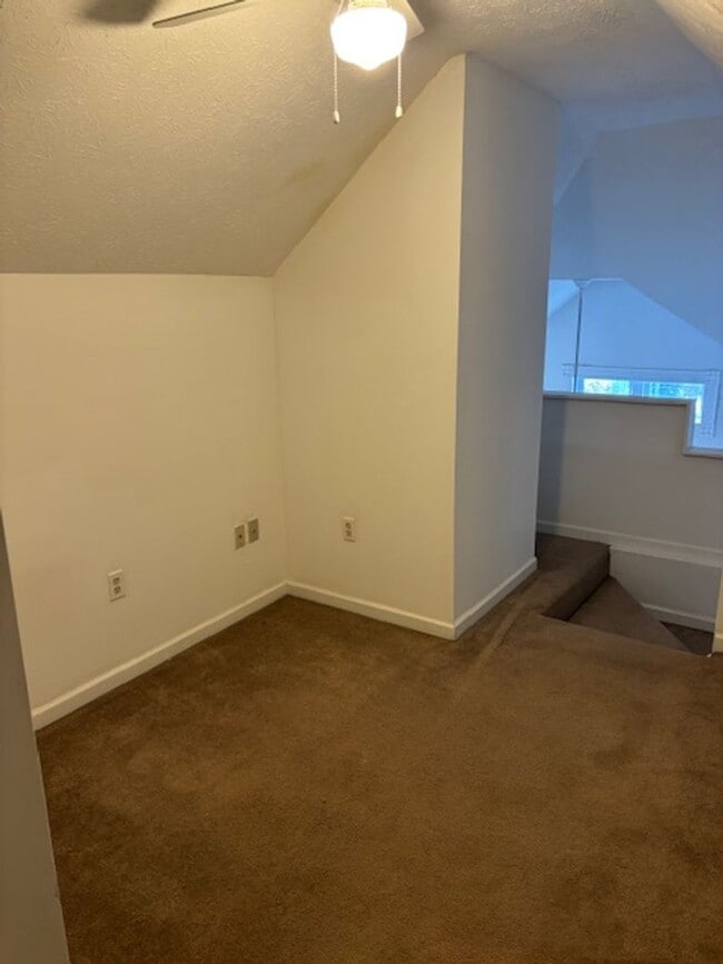 Photo - The Ideal Space to Balance Life, Work and Play.