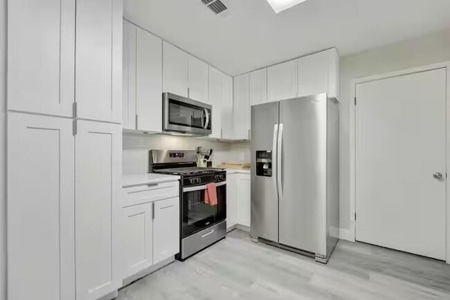 Photo - 2700 Kerrybrook Ln