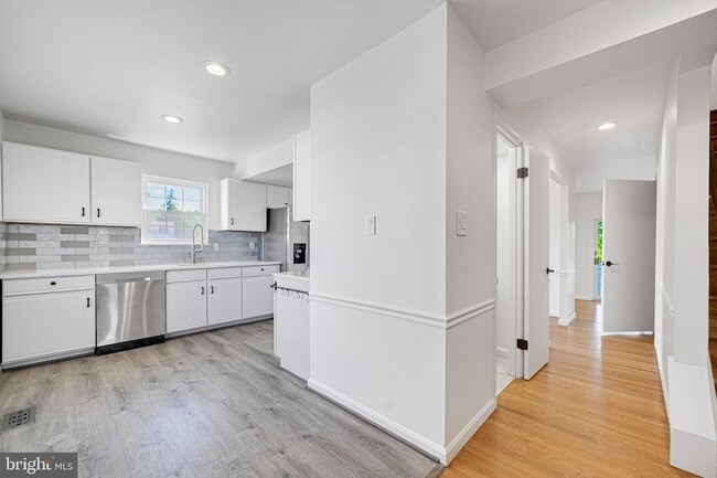 Photo - 17515 Sabrina Terrace