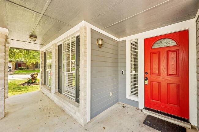 Photo - 17249 Sandwick Dr