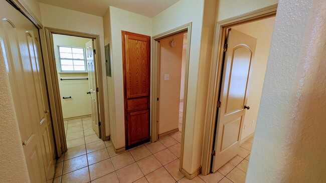 Photo - 1708 Chacon St Unidad 4