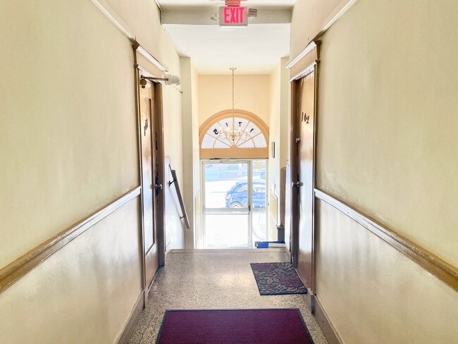 Photo - 1715 P St NW Unidad 105