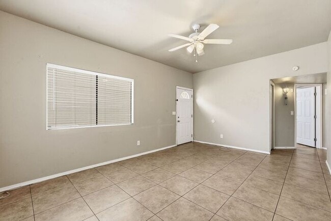 Photo - 213 W Virginia St