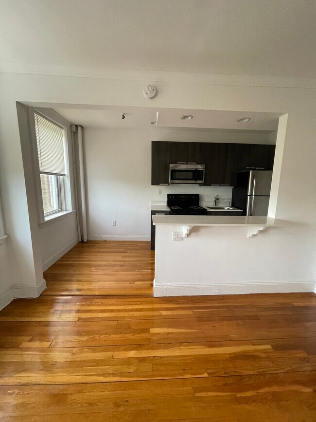 Photo - 160 Ipswich St Unit 3
