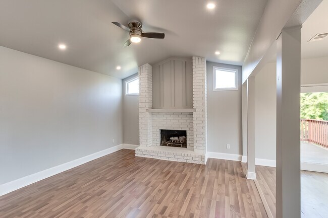 Photo - 506 Stonebridge Dr