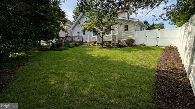 Photo - 802 S Glebe Rd