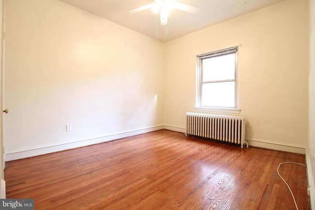 Photo - 30 S 22nd St
