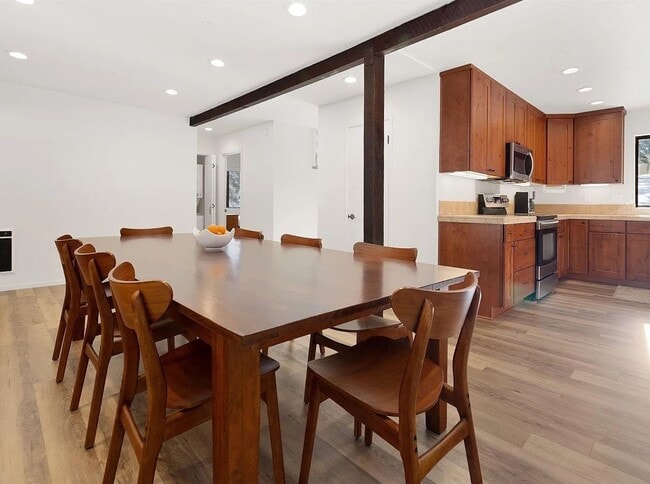 Photo - 383 Canyon Blvd