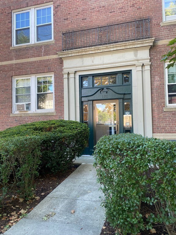 Photo - 175 Kent St Condo Unit 3