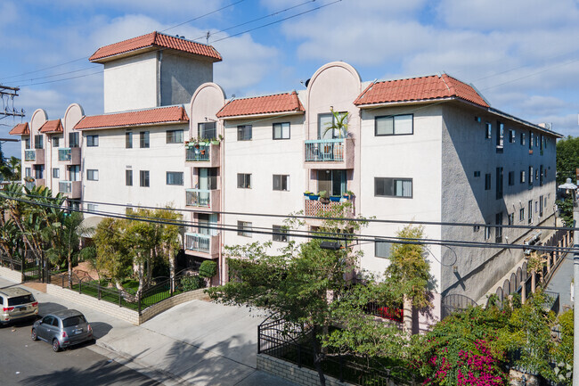 Building Photo - Las Palmas Apartments