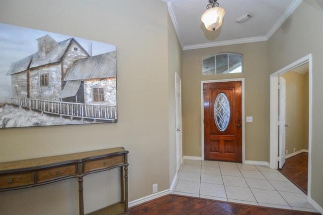 4914 Surrey Park Cir