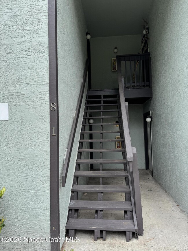 Photo - 421 Mercury Ave SE Unidad 8