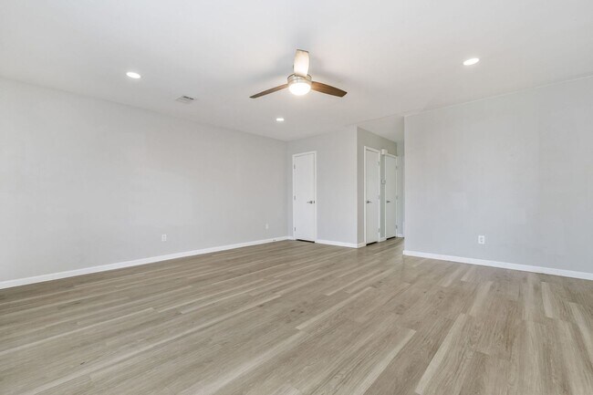 Photo - 4200 S Austin St Unidad 4200 S Austin St #D