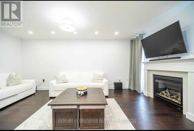 Photo - 165 Emick Dr