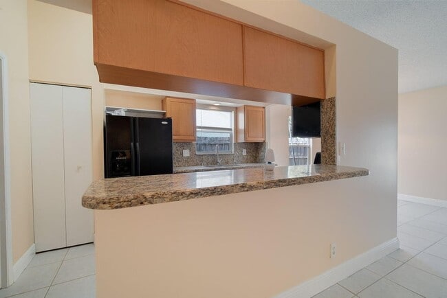 Photo - 14 Misty Meadow Dr