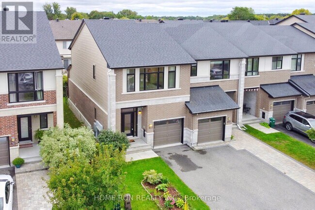 Photo - 157 Mattingly Way