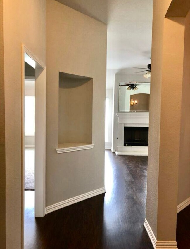 Photo - Beautiful 4 bedroom and 3 bath home