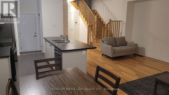 Photo - 29 Selection Hts