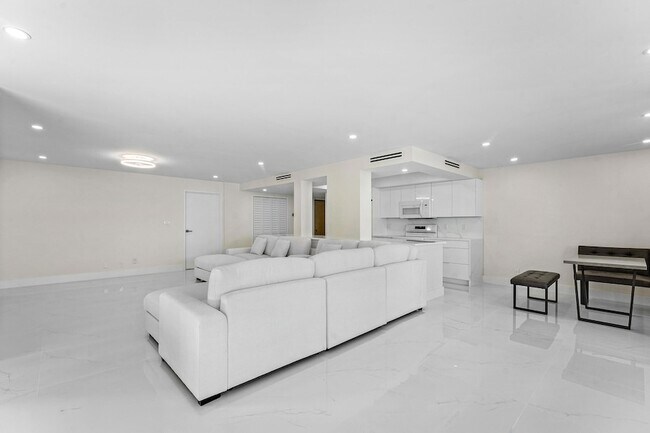 Photo - 5460 N Ocean Dr Unit 5B