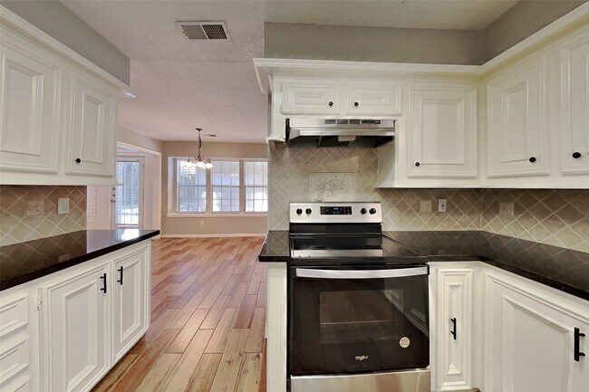 Photo - 8427 Burwood Park Dr